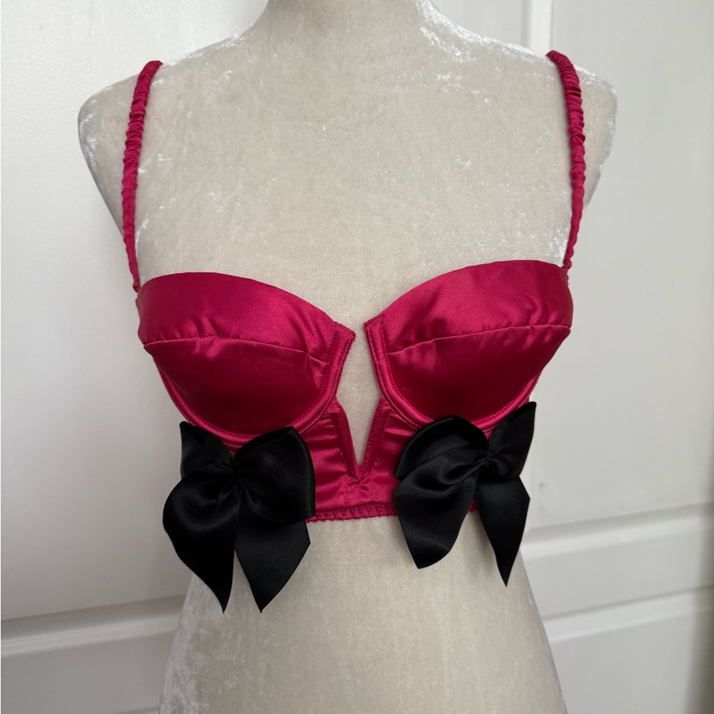 Elegant Satin Bralette with Black Bow Accents vintage Victoria’s Secret